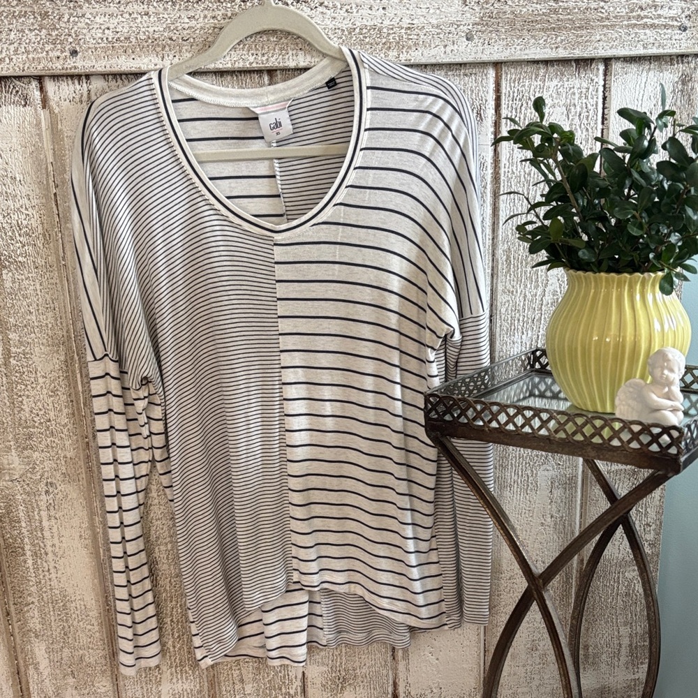 Cabi Pivot Tee - Picture 2 of 7